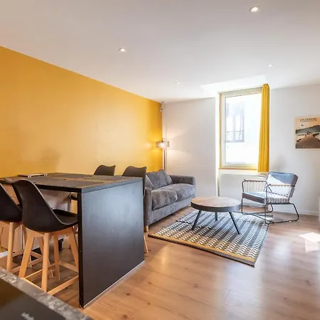 Daire Peaceful In The City Center For 2 People *