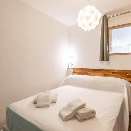 Peaceful In The City Center For 2 People Daire