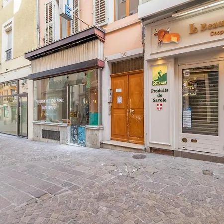 Peaceful In The City Center For 2 People